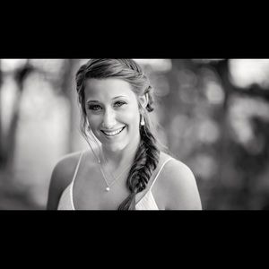 Meet your Posher, Katelyn